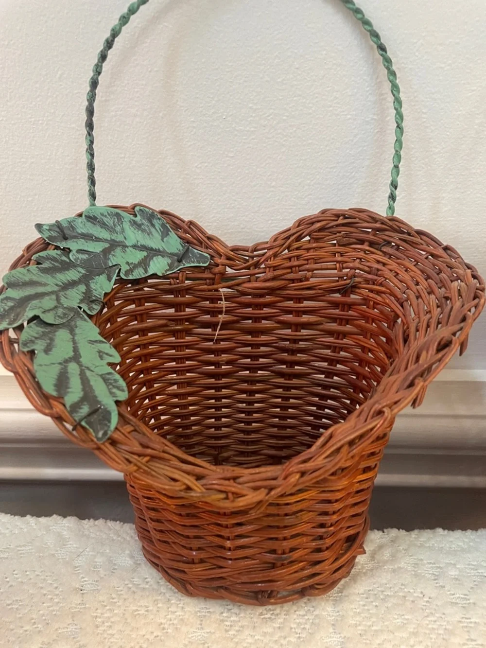 Woven Heart-Shaped Hanging Basket with Green Leaf Accent - set of 2 like new